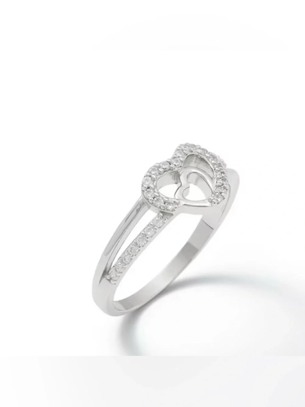 10K White Gold Heart Ring, Size 6.5 - Picture 2 of 12